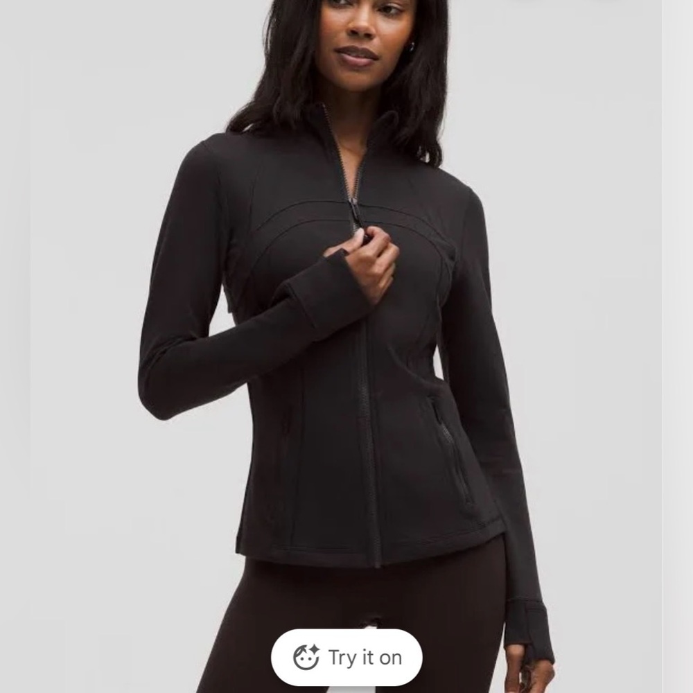 Lululemon Vuori Women’s Define Zip Up Jacket Black 8 ***Embroidered Sleeve***